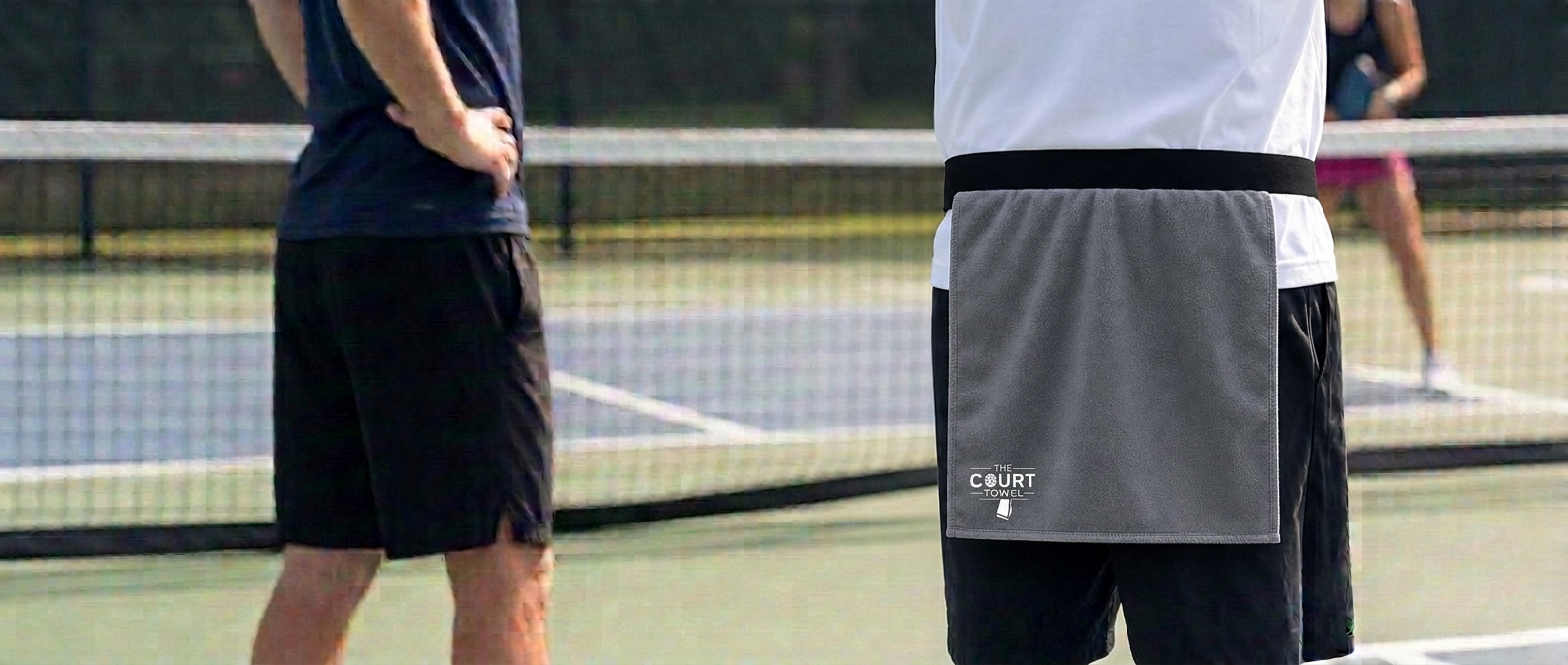 Close-up of the quick-dry microfiber towel fabric with reinforced stitching